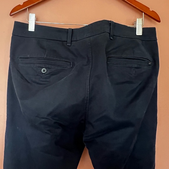 Abercrombie & Fitch Men’s Chinos. Stretch Slim. Navy. Size: 32x34. - Picture 5 of 7